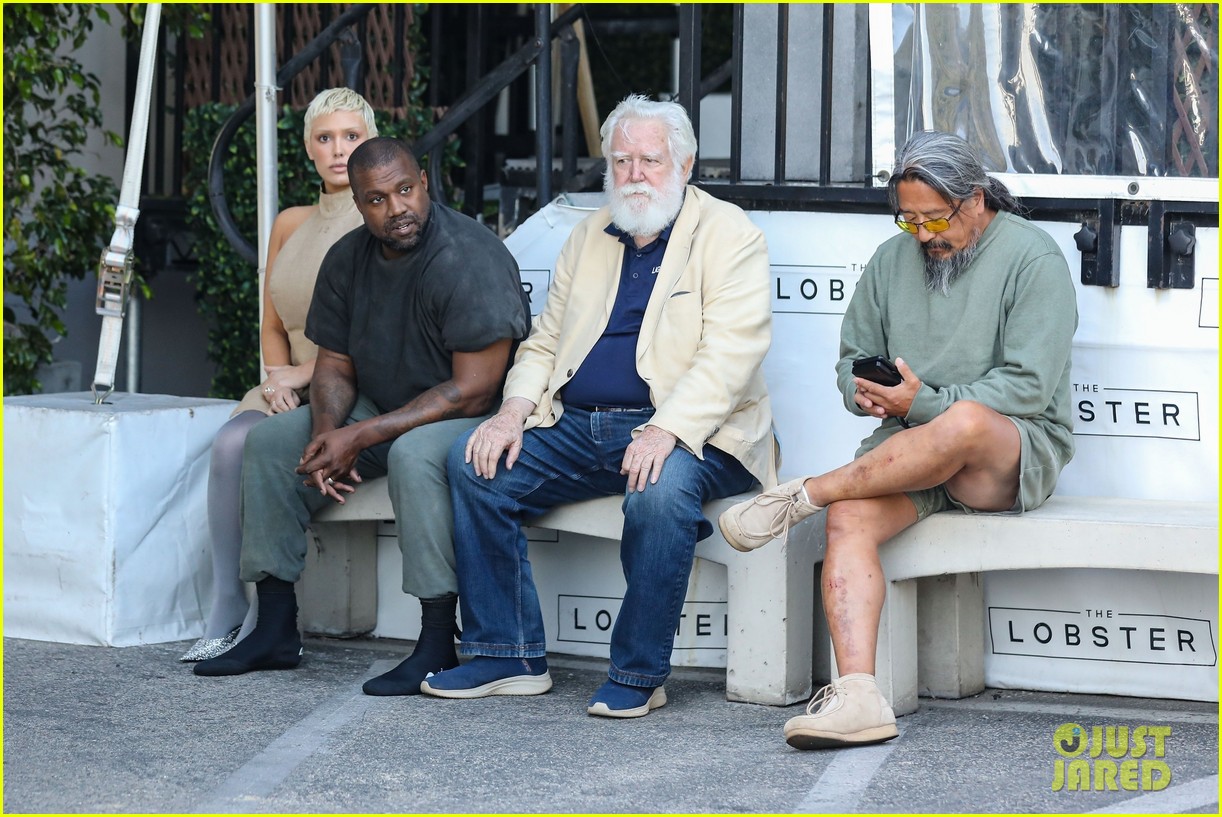 Yeezy record image