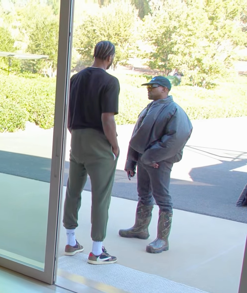 Yeezy record image