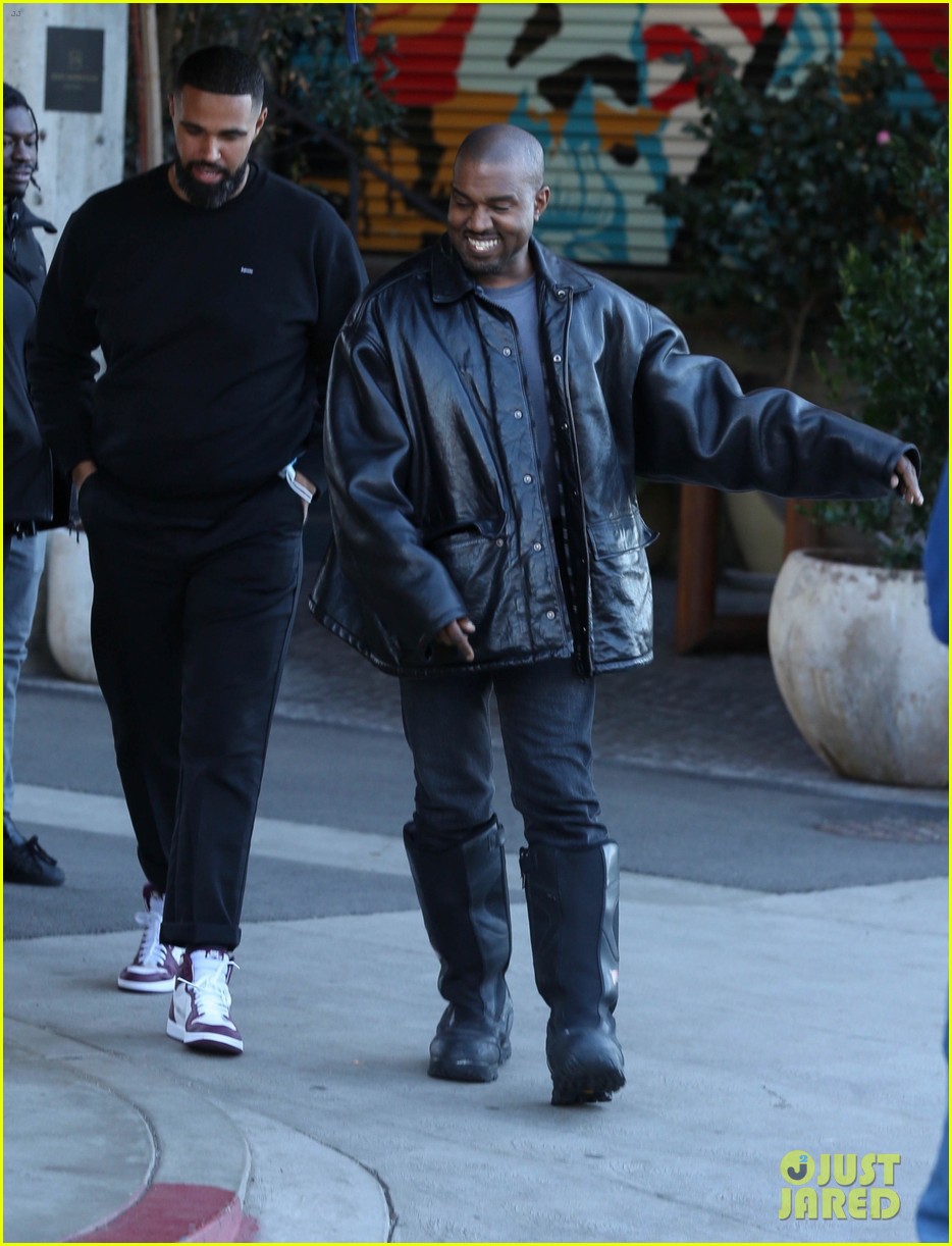 Yeezy record image