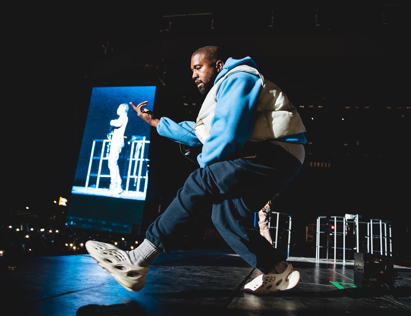 Yeezy record image