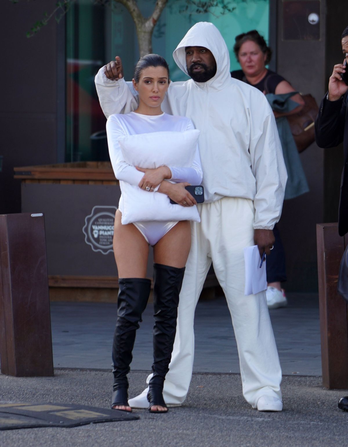 Yeezy record image
