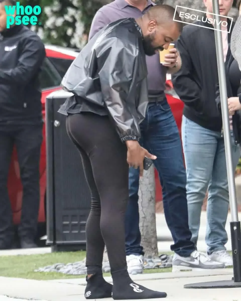 Yeezy record image