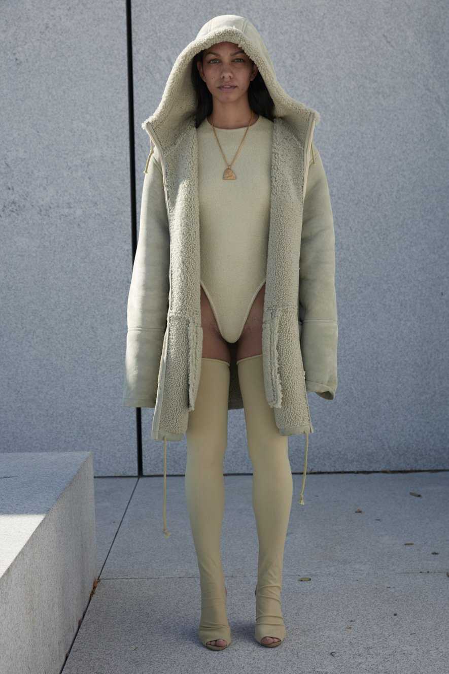 Yeezy gallery image 3