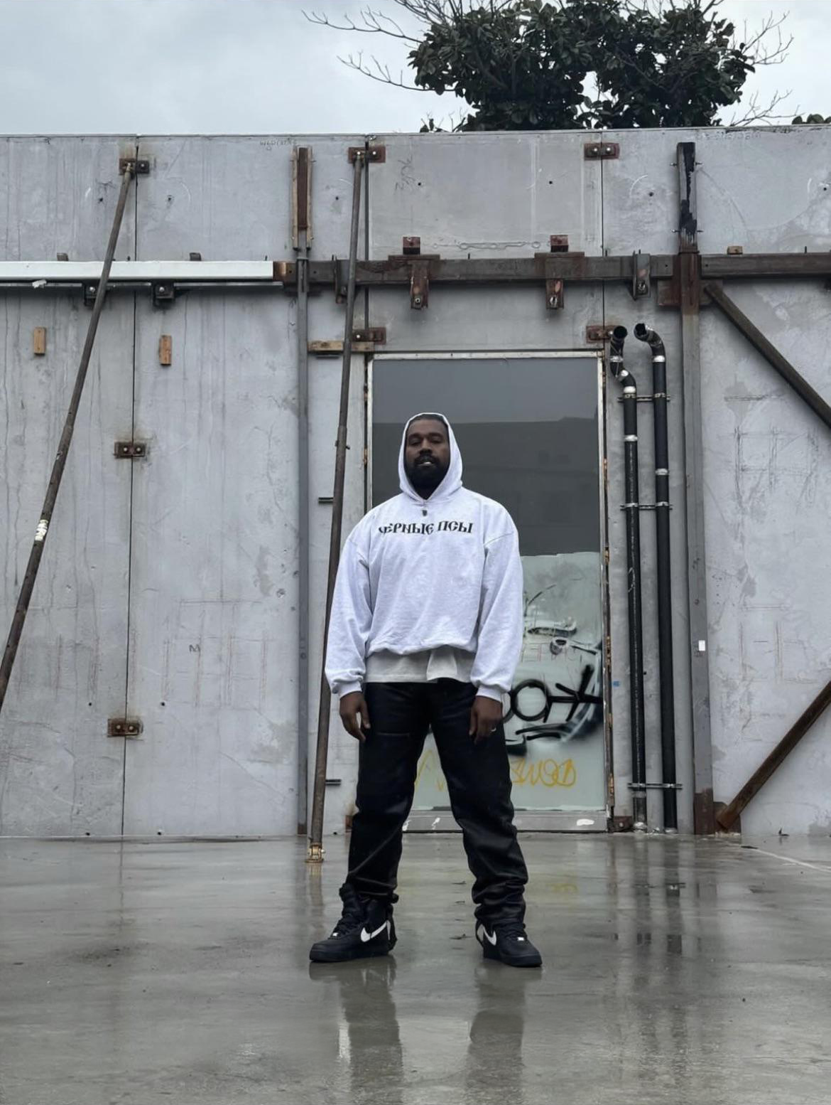 Yeezy record image