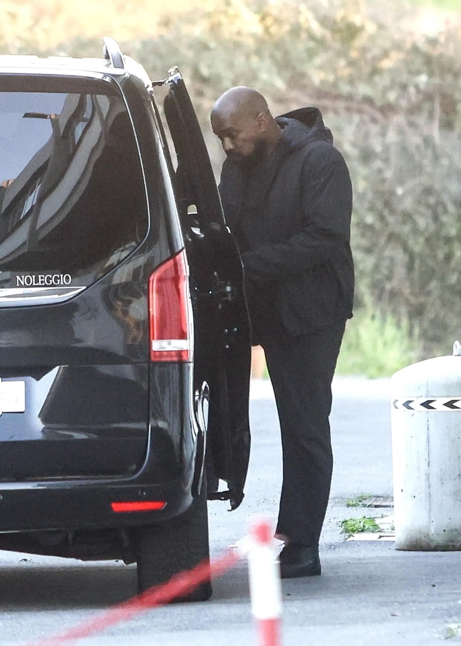 Yeezy record image