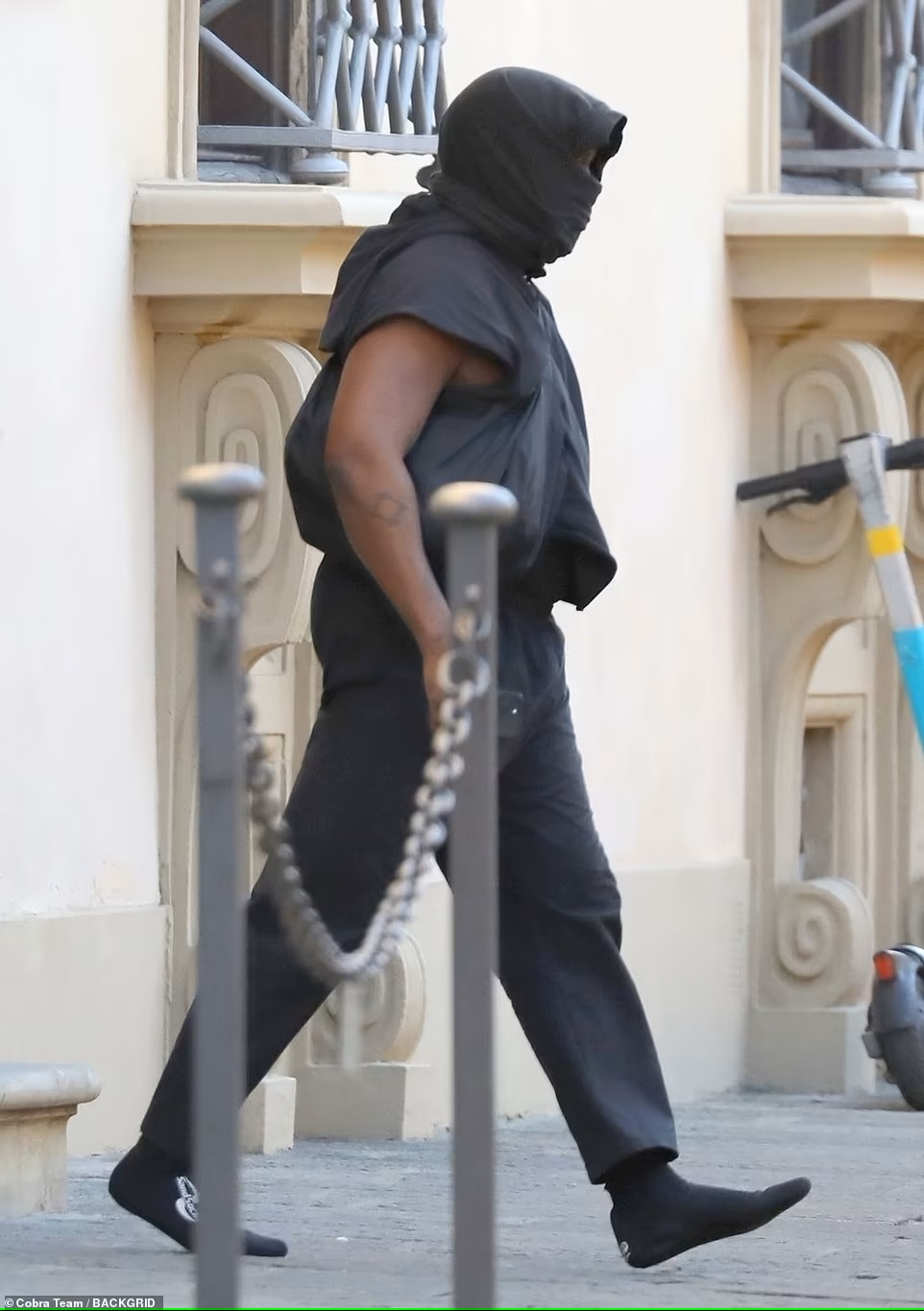 Yeezy record image